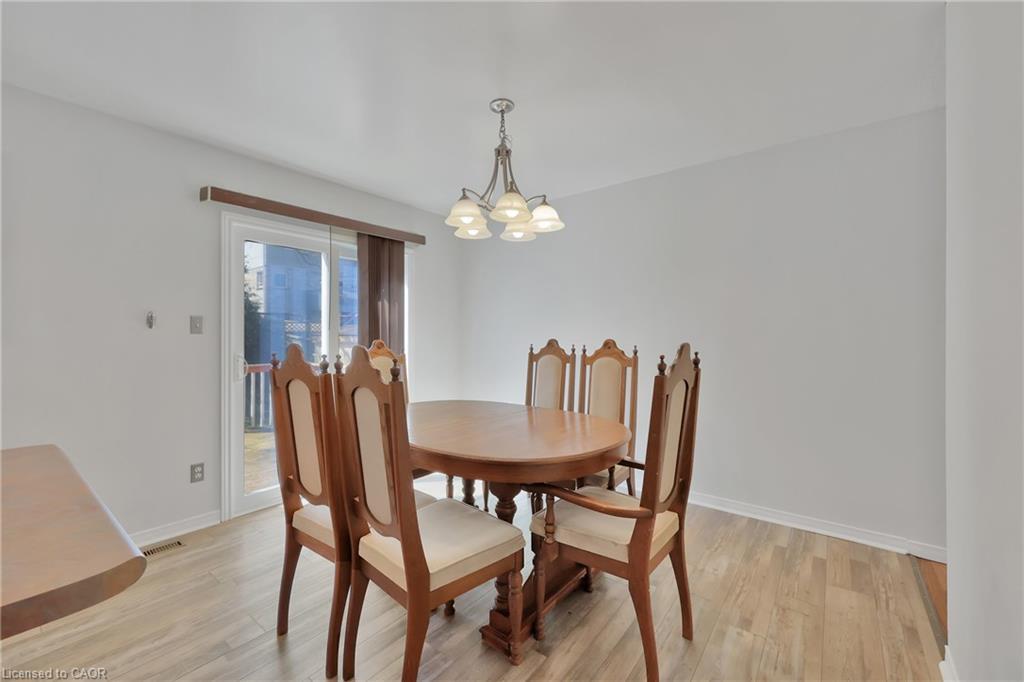 34 Phair Crescent, London, ON - Indoor Photo Showing Dining Room