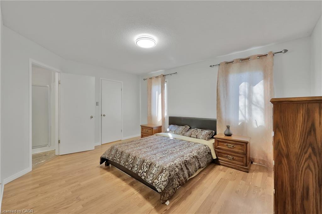 34 Phair Crescent, London, ON - Indoor Photo Showing Bedroom