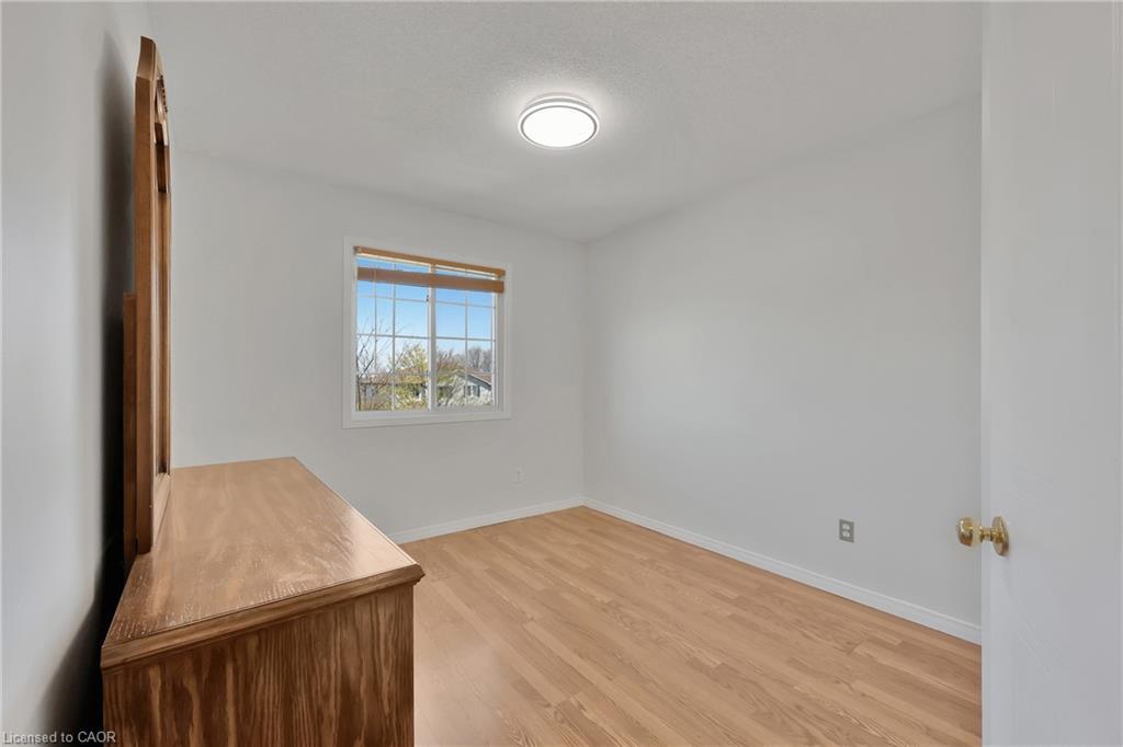 34 Phair Crescent, London, ON - Indoor Photo Showing Other Room