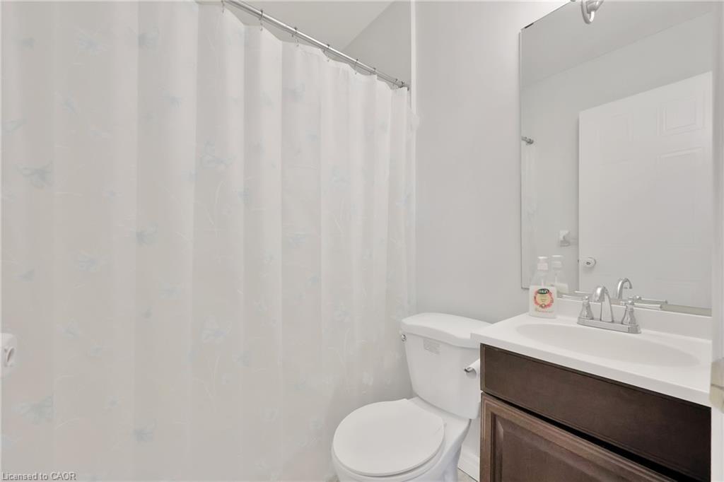 34 Phair Crescent, London, ON - Indoor Photo Showing Bathroom