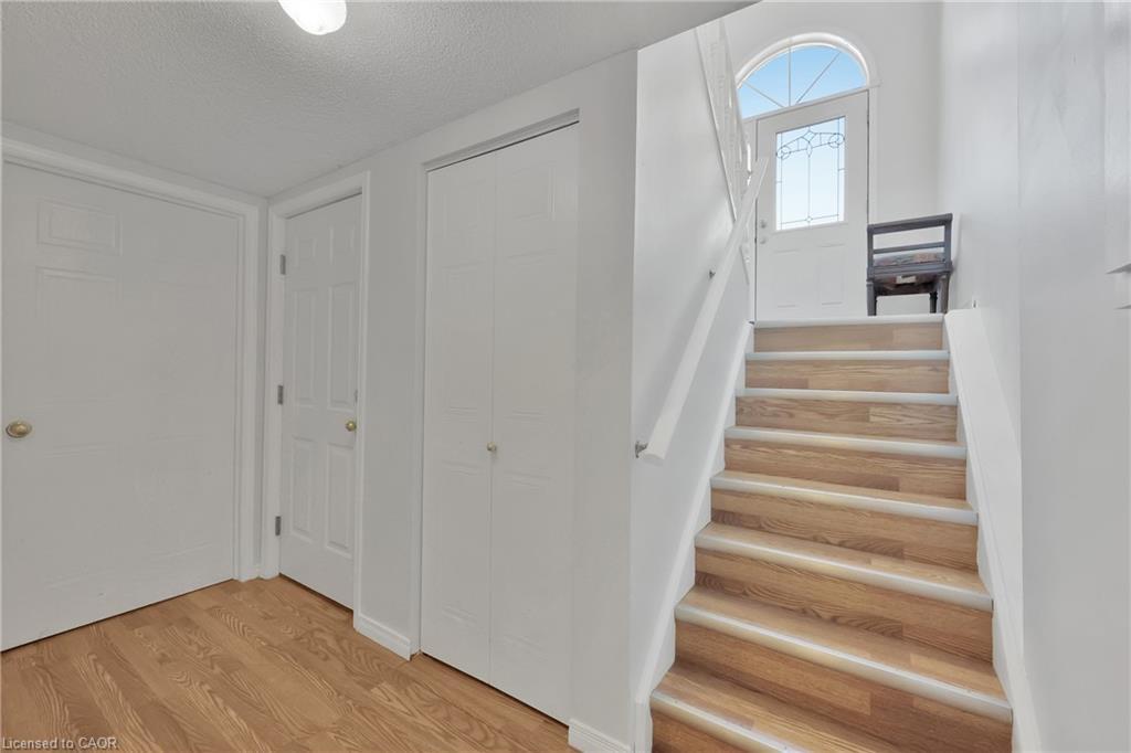 34 Phair Crescent, London, ON - Indoor Photo Showing Other Room