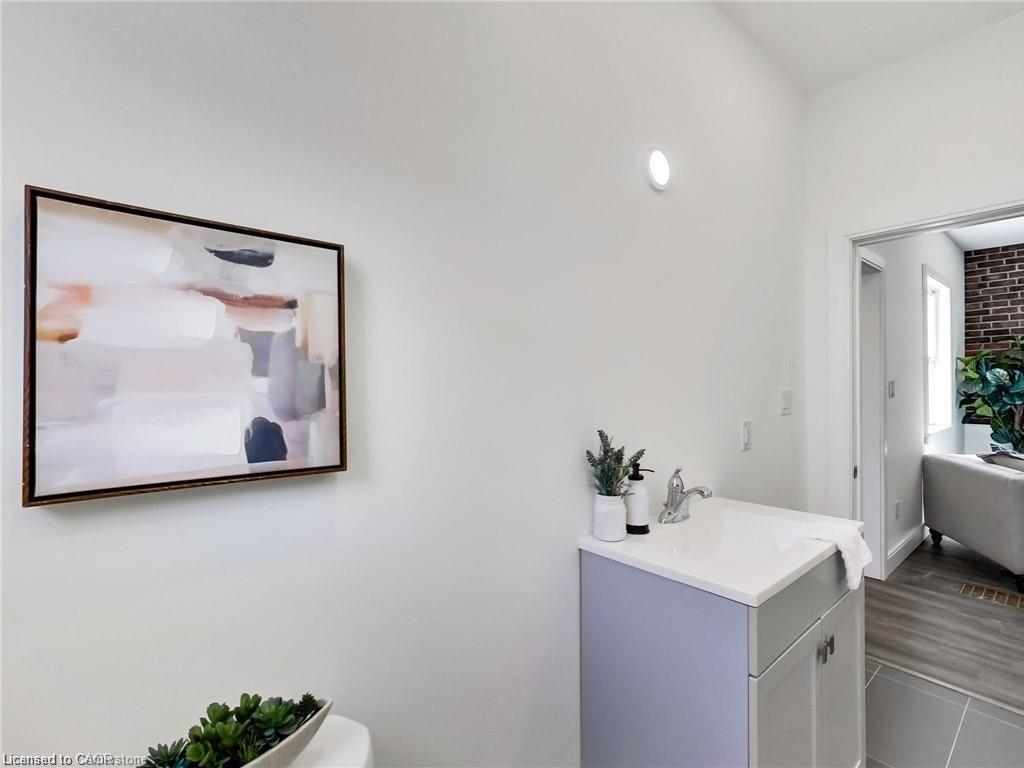 54 Fairview Avenue, Hamilton, ON - Indoor