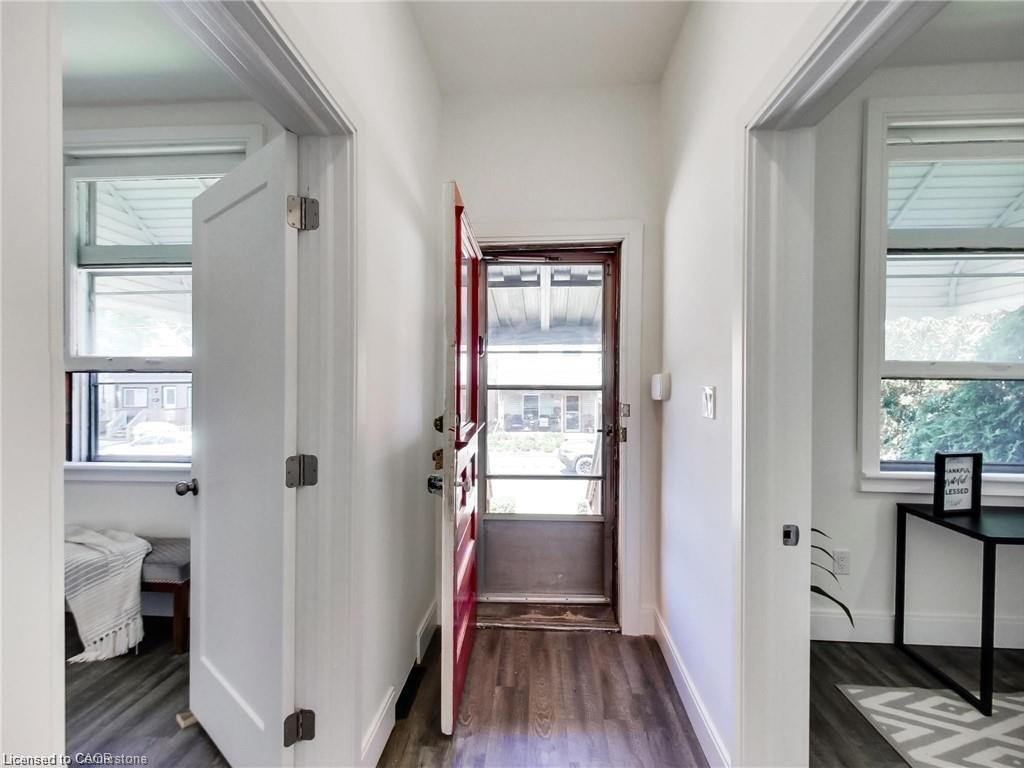 54 Fairview Avenue, Hamilton, ON - Indoor Photo Showing Other Room