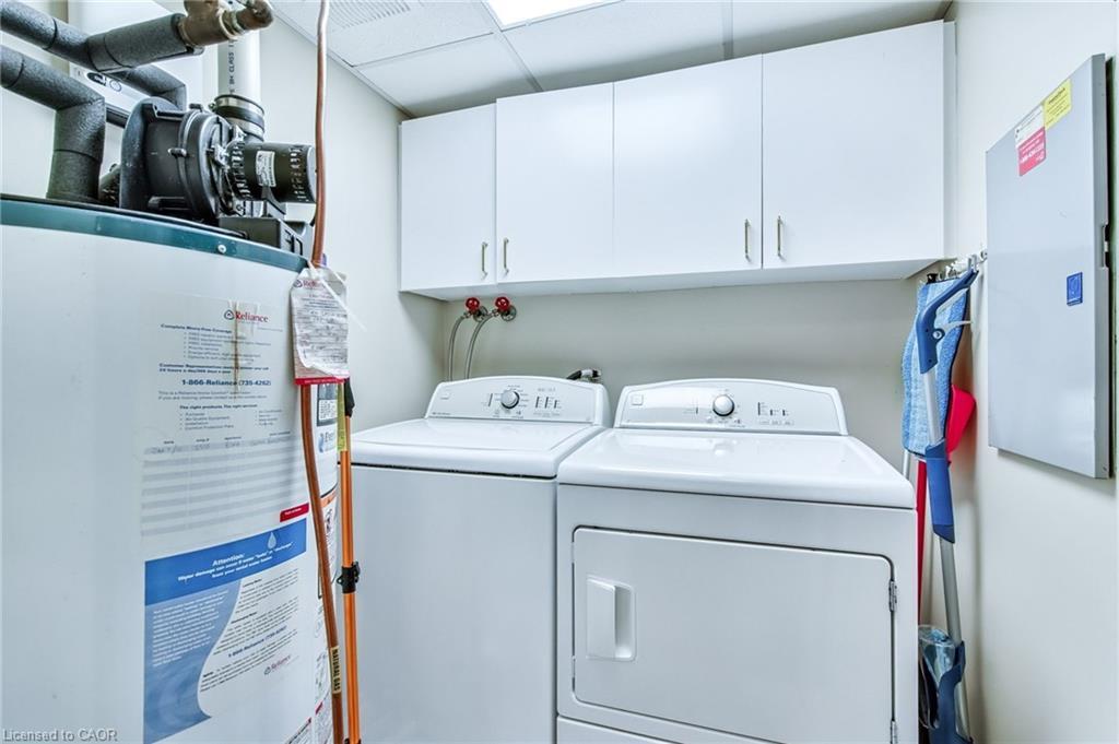 205-970 Golf Links Road, Ancaster, ON - Indoor Photo Showing Laundry Room