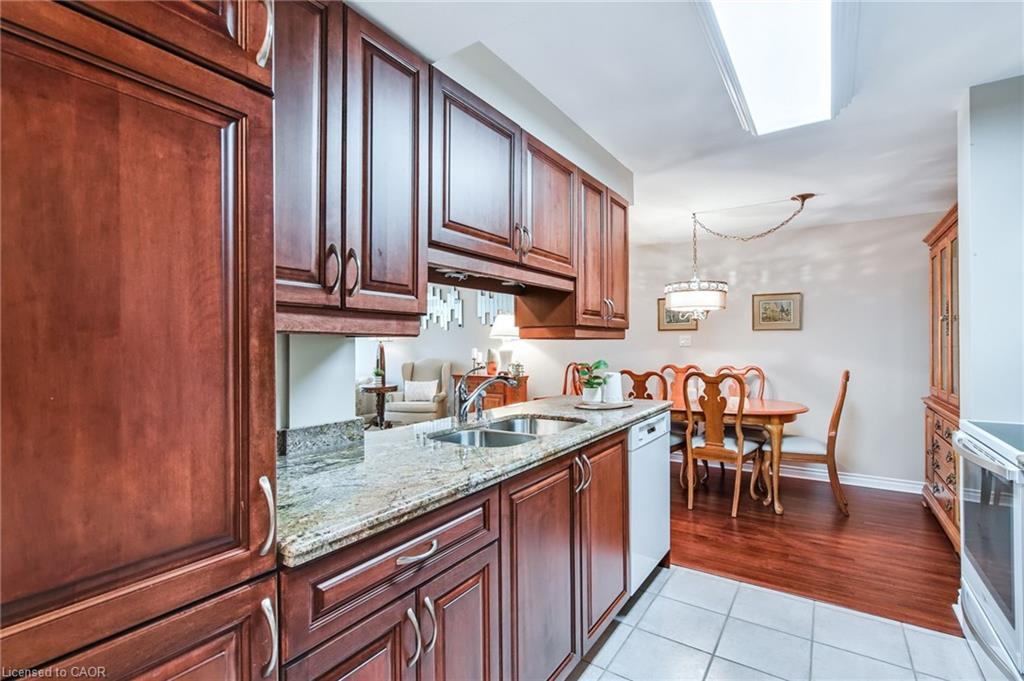 205-970 Golf Links Road, Ancaster, ON - Indoor Photo Showing Kitchen With Double Sink