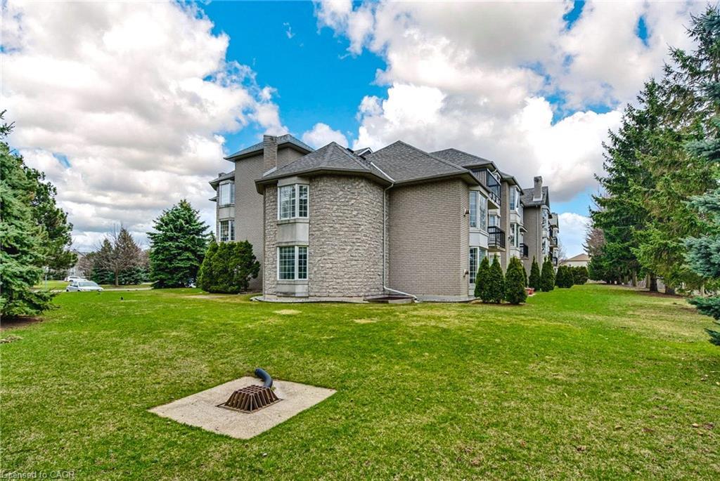 205-970 Golf Links Road, Ancaster, ON - Outdoor