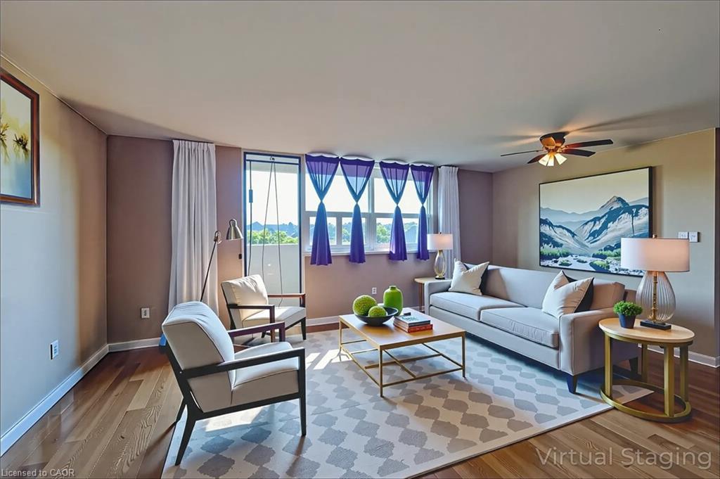 707-700 Dynes Road, Burlington, ON - Indoor Photo Showing Living Room