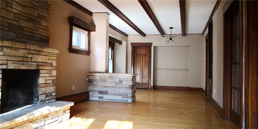 167 Balmoral Avenue S, Hamilton, ON - Indoor Photo Showing Living Room With Fireplace