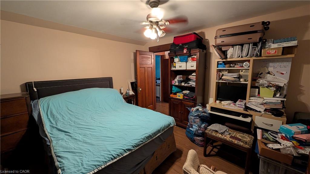167 Balmoral Avenue S, Hamilton, ON - Indoor Photo Showing Bedroom