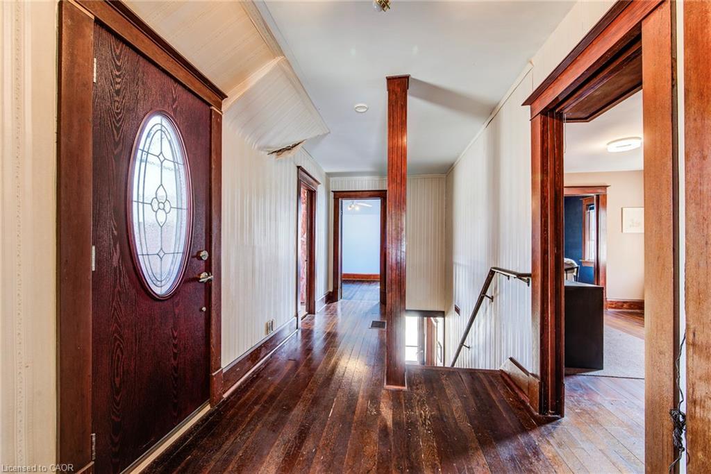 56 Albert Street E, Plattsville, ON - Indoor Photo Showing Other Room