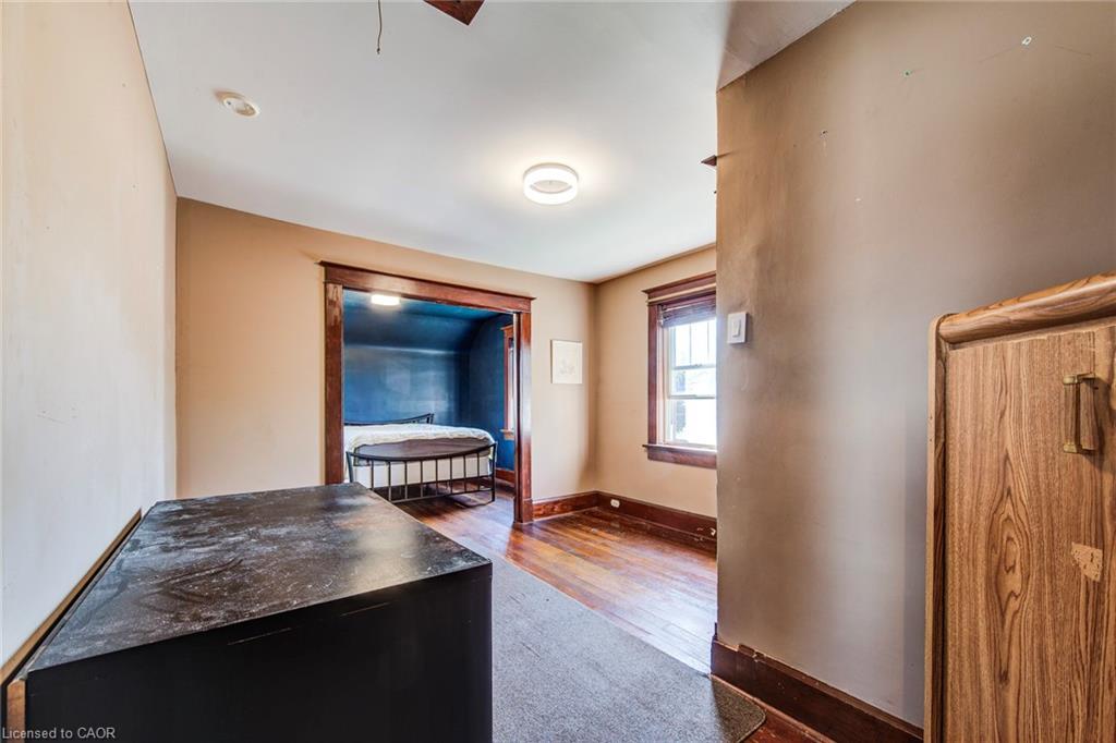 56 Albert Street E, Plattsville, ON - Indoor Photo Showing Other Room