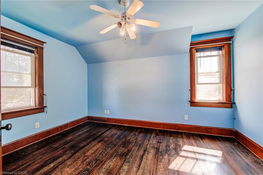 56 Albert Street E, Plattsville, ON - Indoor Photo Showing Other Room