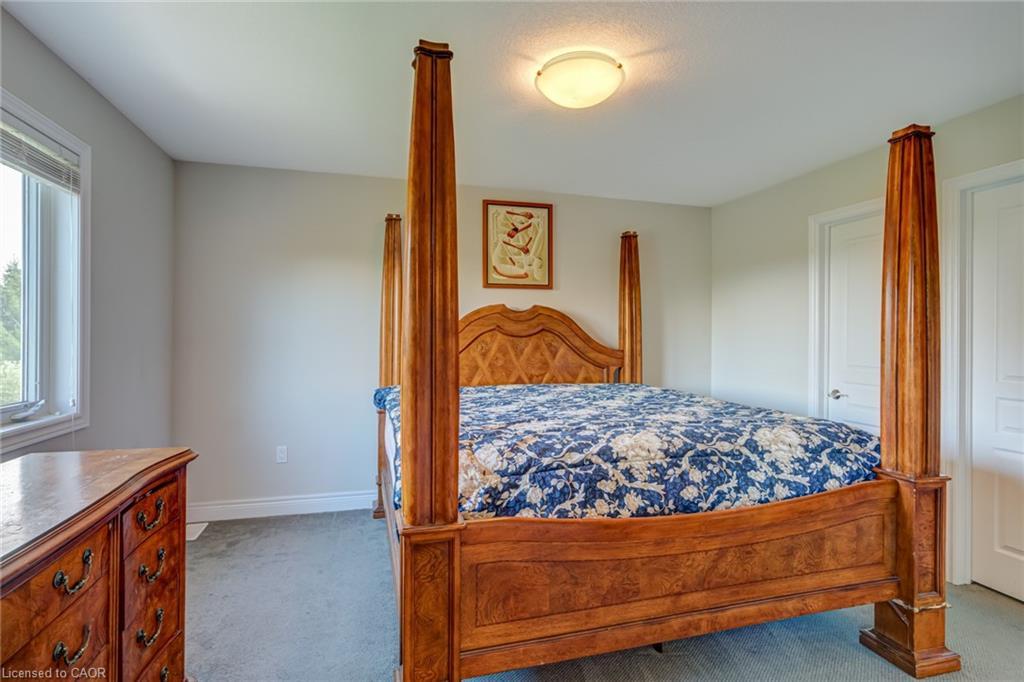 91 Taylor Drive, Grand Valley, ON - Indoor Photo Showing Bedroom