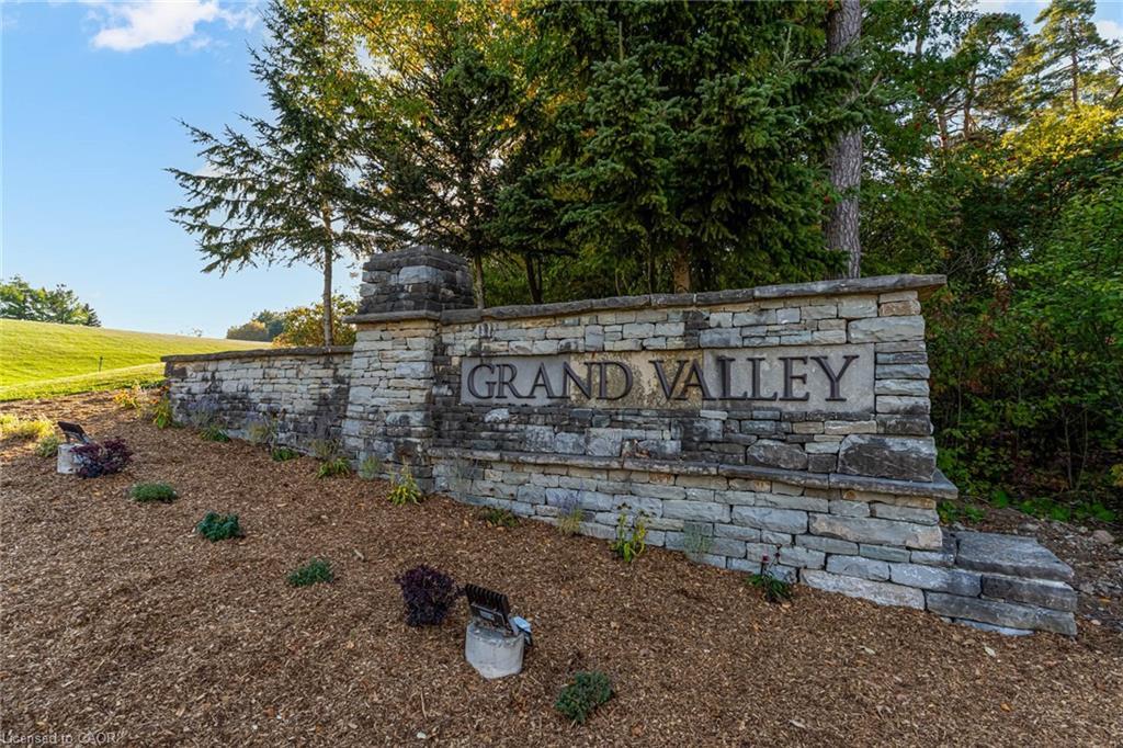 91 Taylor Drive, Grand Valley, ON - Outdoor With View