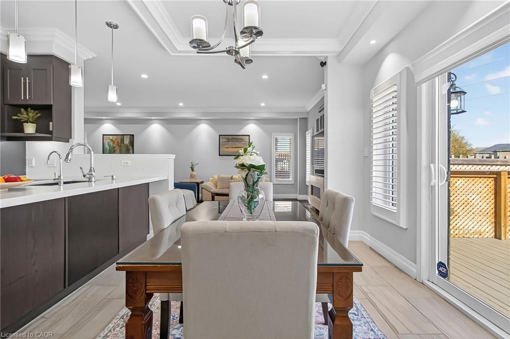59 Netherwood Road, Kitchener, ON - Indoor Photo Showing Dining Room
