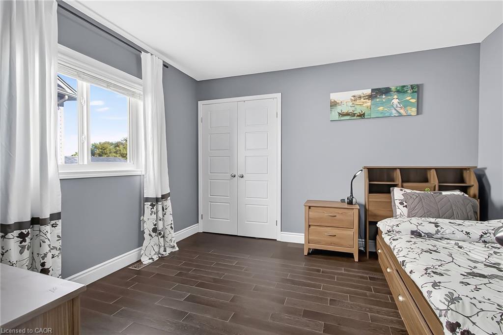 59 Netherwood Road, Kitchener, ON - Indoor Photo Showing Bedroom