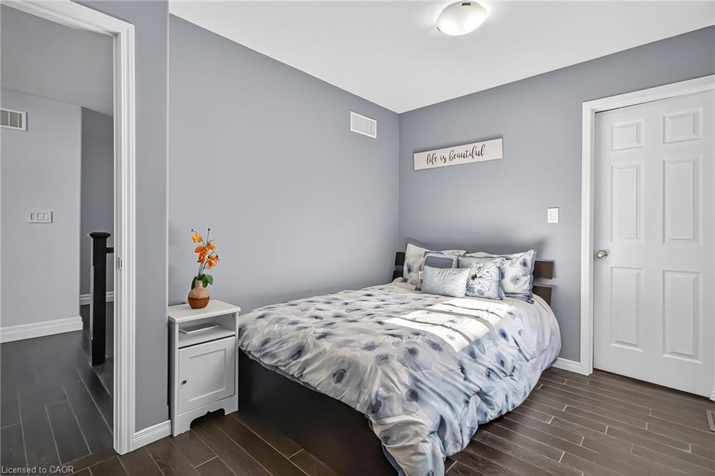 59 Netherwood Road, Kitchener, ON - Indoor Photo Showing Bedroom