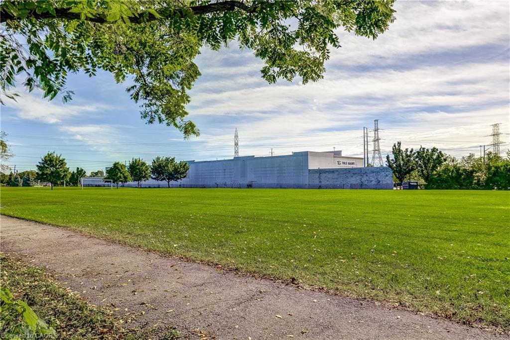 1216 De Quincy Crescent, Burlington, ON - Outdoor With View