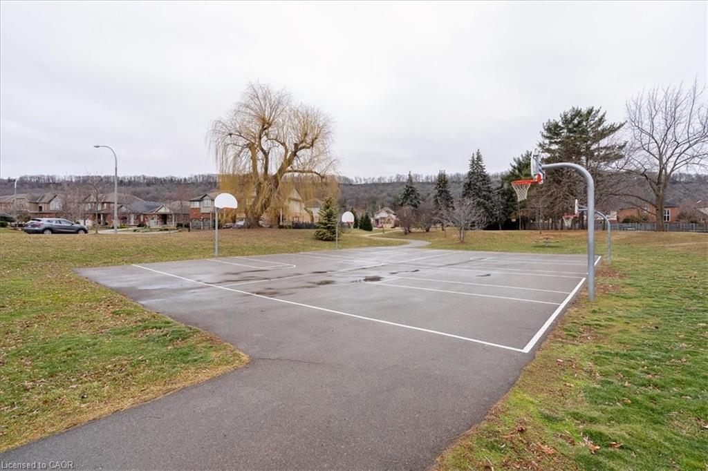 65 Willow Lane, Grimsby, ON - Outdoor With View