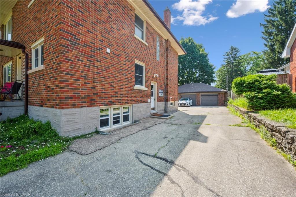3-115 Marlborough Avenue, Kitchener, ON - Outdoor With Exterior