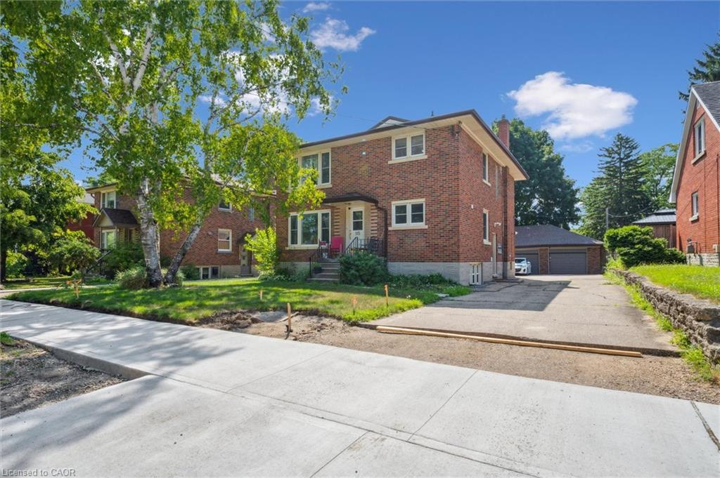 3-115 Marlborough Avenue, Kitchener, ON - Outdoor