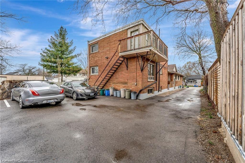 82 Albert Street, St. Catharines, ON