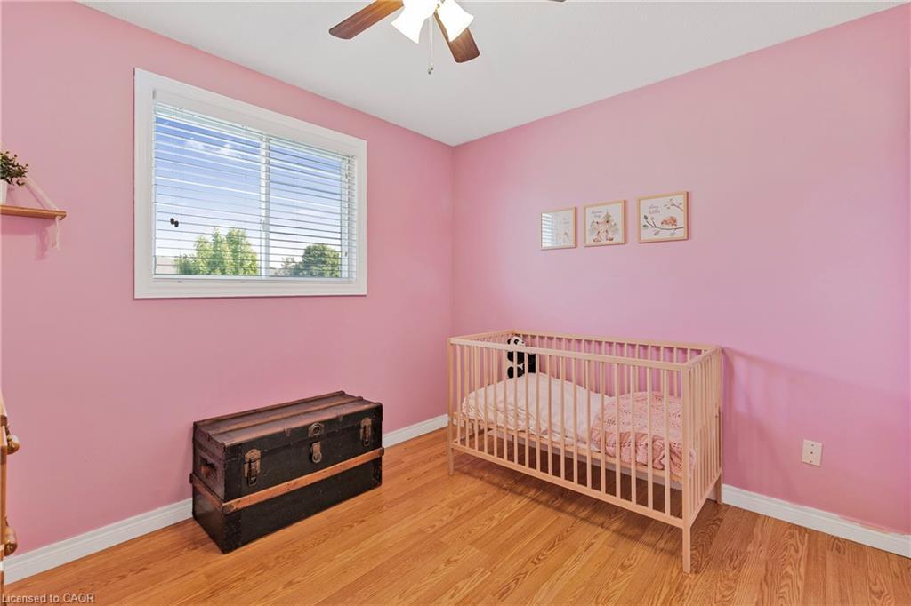 70 Polaris Court, Hamilton, ON - Indoor Photo Showing Bedroom