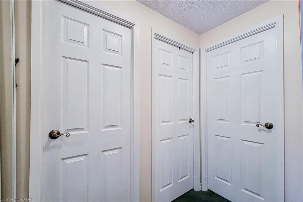 88-1115 Paramount Drive, Stoney Creek, ON - Indoor Photo Showing Other Room