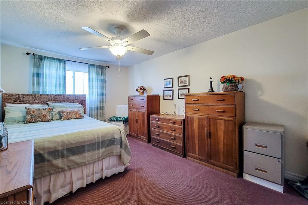 88-1115 Paramount Drive, Stoney Creek, ON - Indoor Photo Showing Bedroom