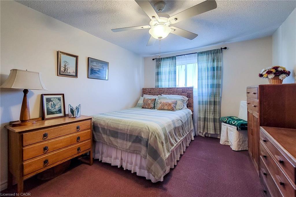 88-1115 Paramount Drive, Stoney Creek, ON - Indoor Photo Showing Bedroom
