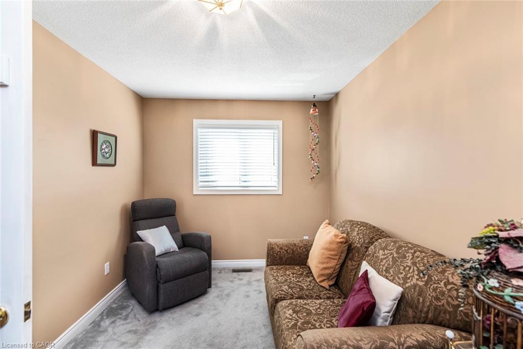 36-10 Wentworth Drive, Grimsby, ON - Indoor