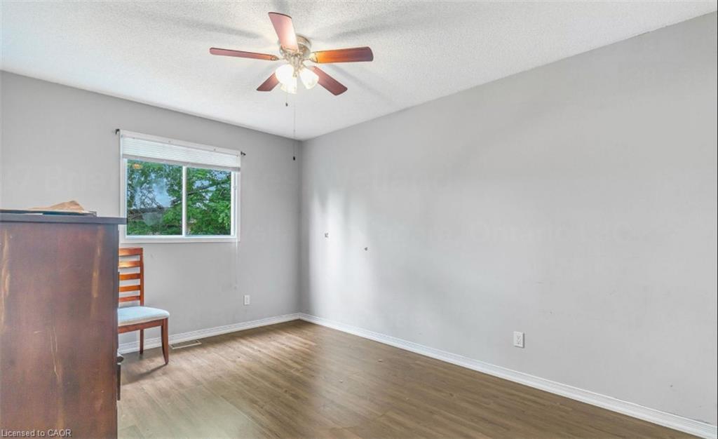 37 Briarsdale Crescent, Welland, ON - Indoor Photo Showing Other Room