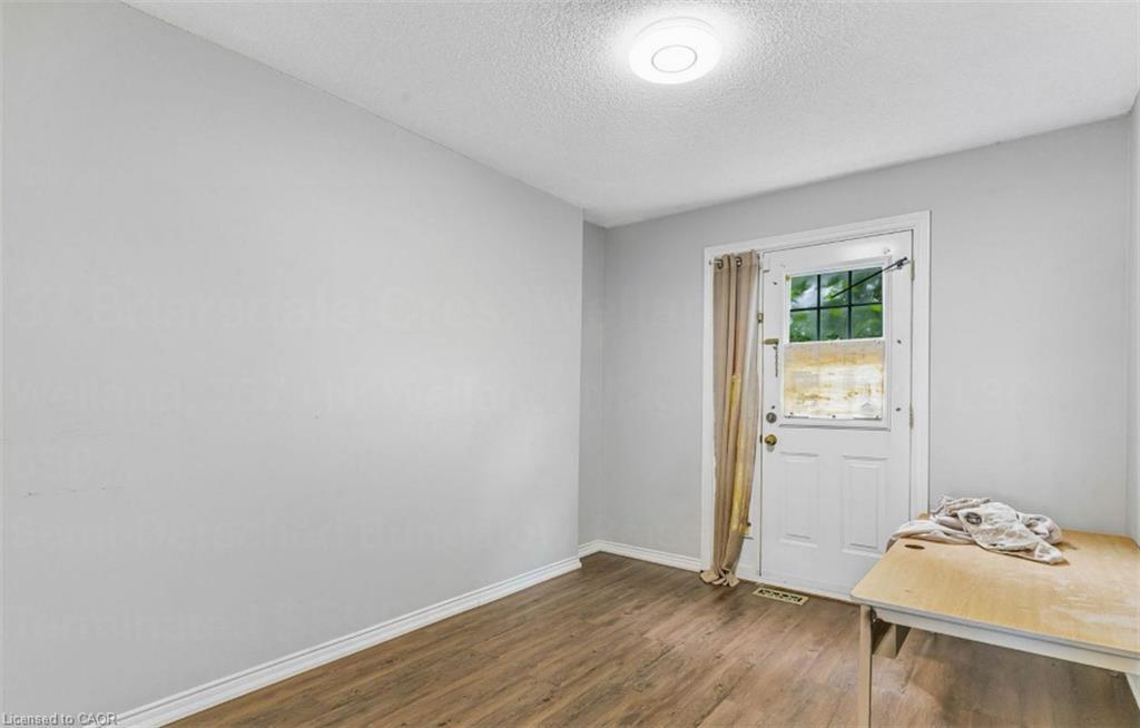 37 Briarsdale Crescent, Welland, ON - Indoor Photo Showing Other Room