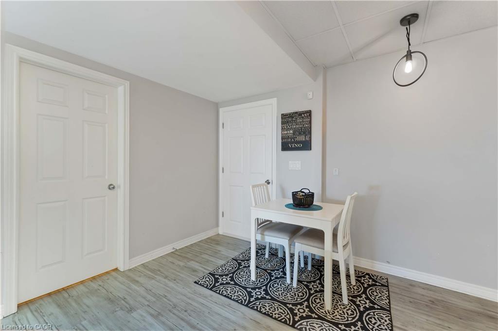 39 Honey Locust Circle, Thorold, ON - Indoor Photo Showing Dining Room