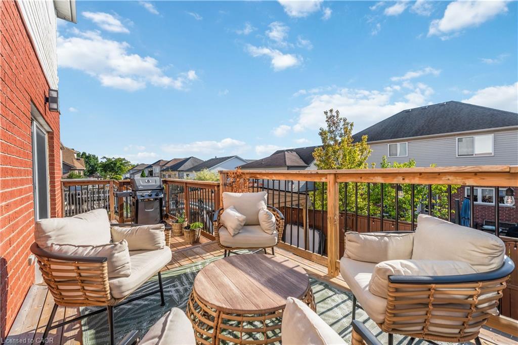 39 Honey Locust Circle, Thorold, ON - Outdoor With Deck Patio Veranda With Exterior