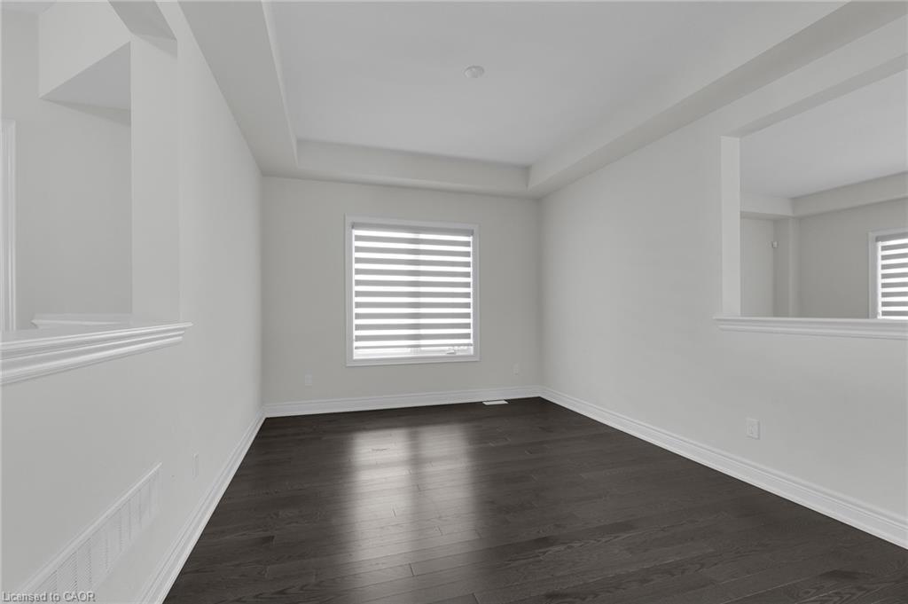 27 Monarch Street, Welland, ON - Indoor Photo Showing Other Room