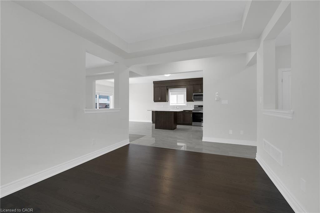 27 Monarch Street, Welland, ON - Indoor
