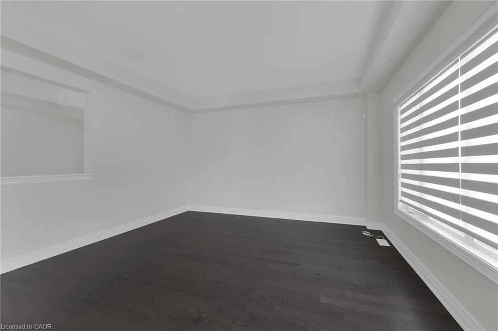 27 Monarch Street, Welland, ON - Indoor Photo Showing Other Room