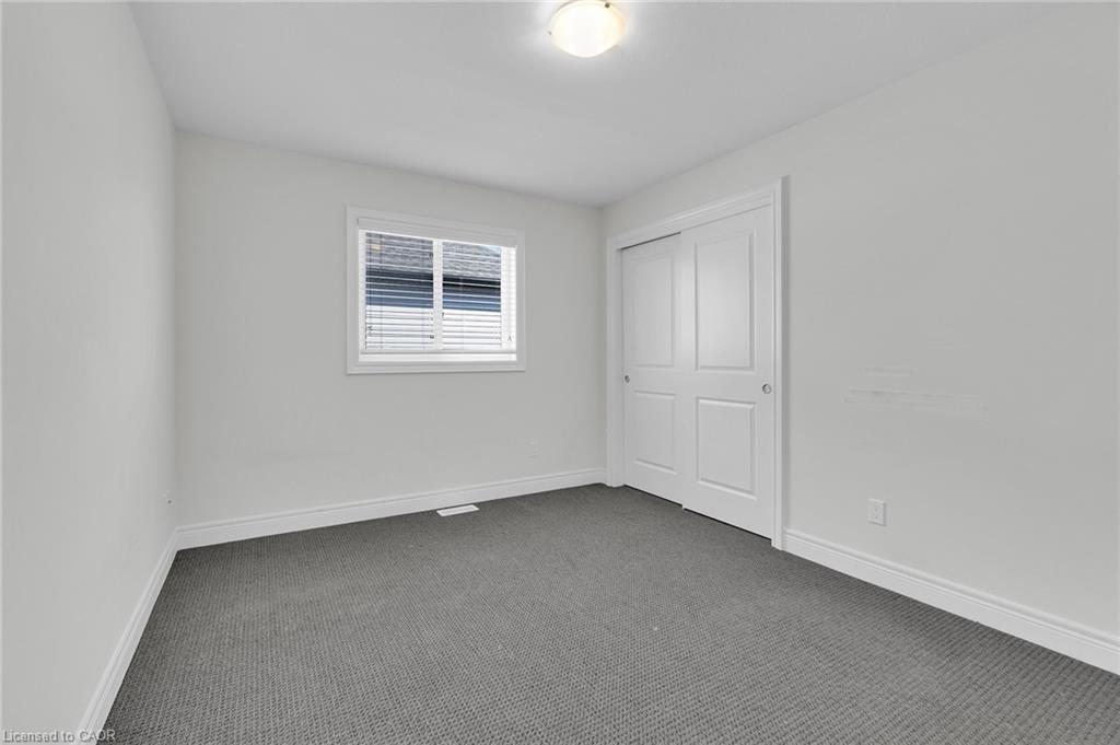 27 Monarch Street, Welland, ON - Indoor Photo Showing Other Room