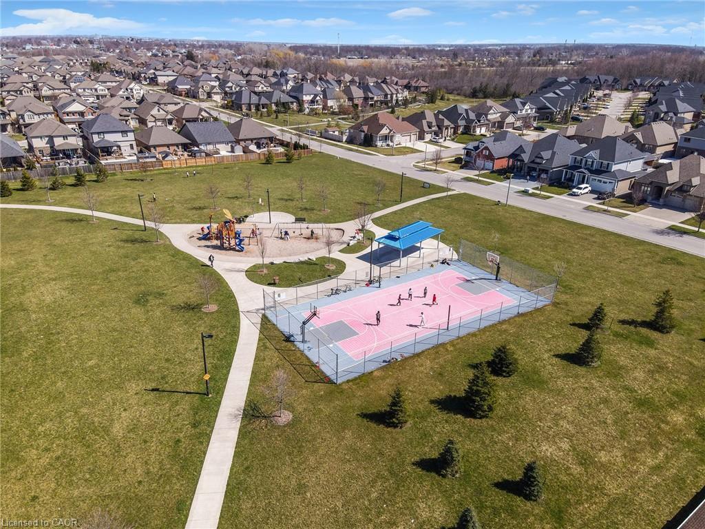 27 Monarch Street, Welland, ON - Outdoor With View