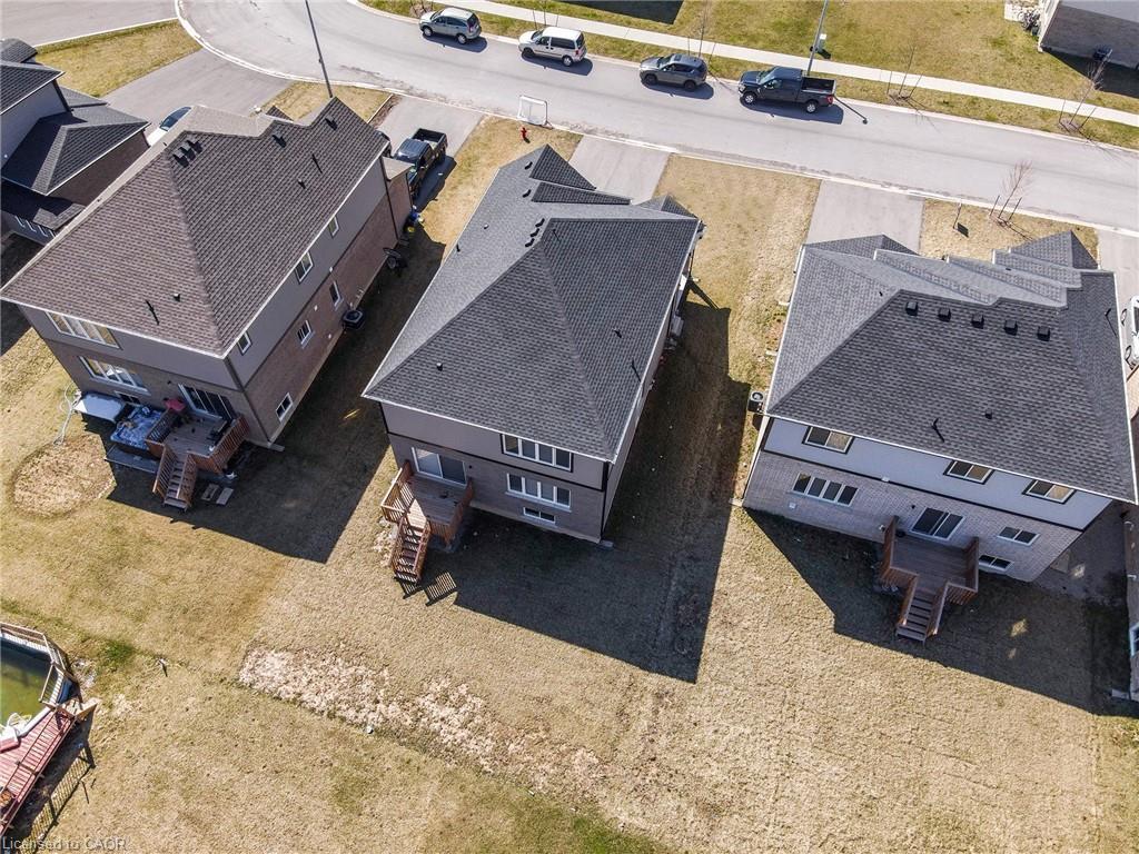 27 Monarch Street, Welland, ON - Outdoor