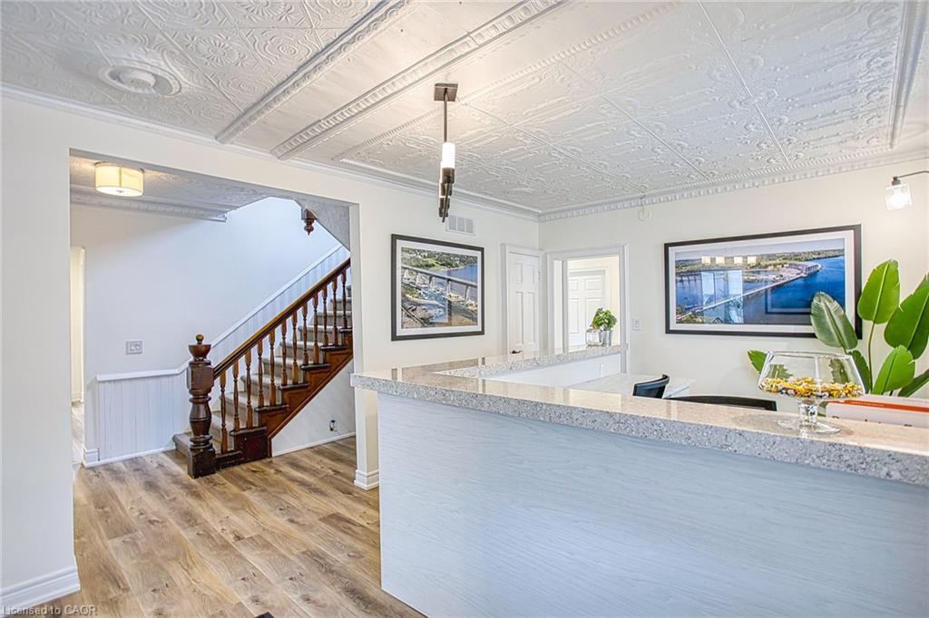 42 Ontario Street, Grimsby, ON