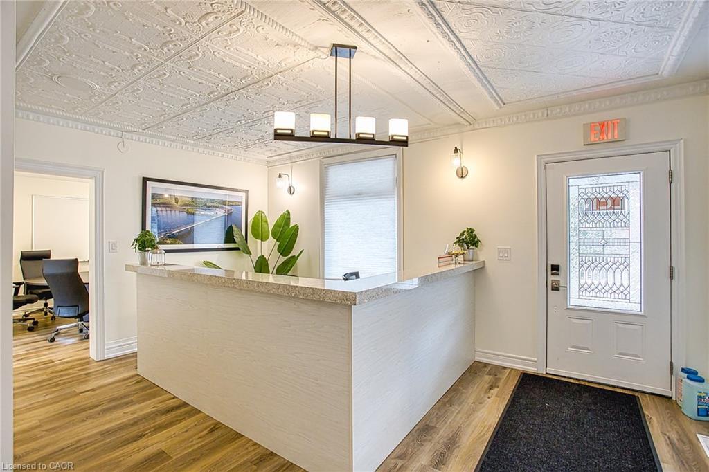 42 Ontario Street, Grimsby, ON