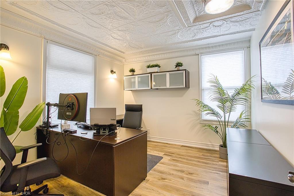 42 Ontario Street, Grimsby, ON