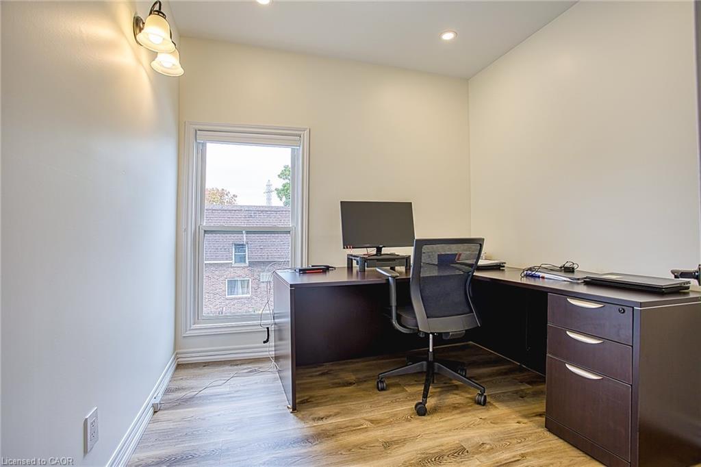 42 Ontario Street, Grimsby, ON