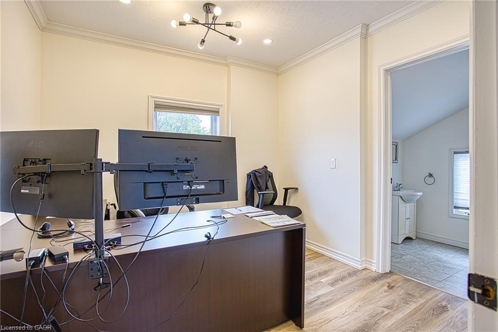 42 Ontario Street, Grimsby, ON