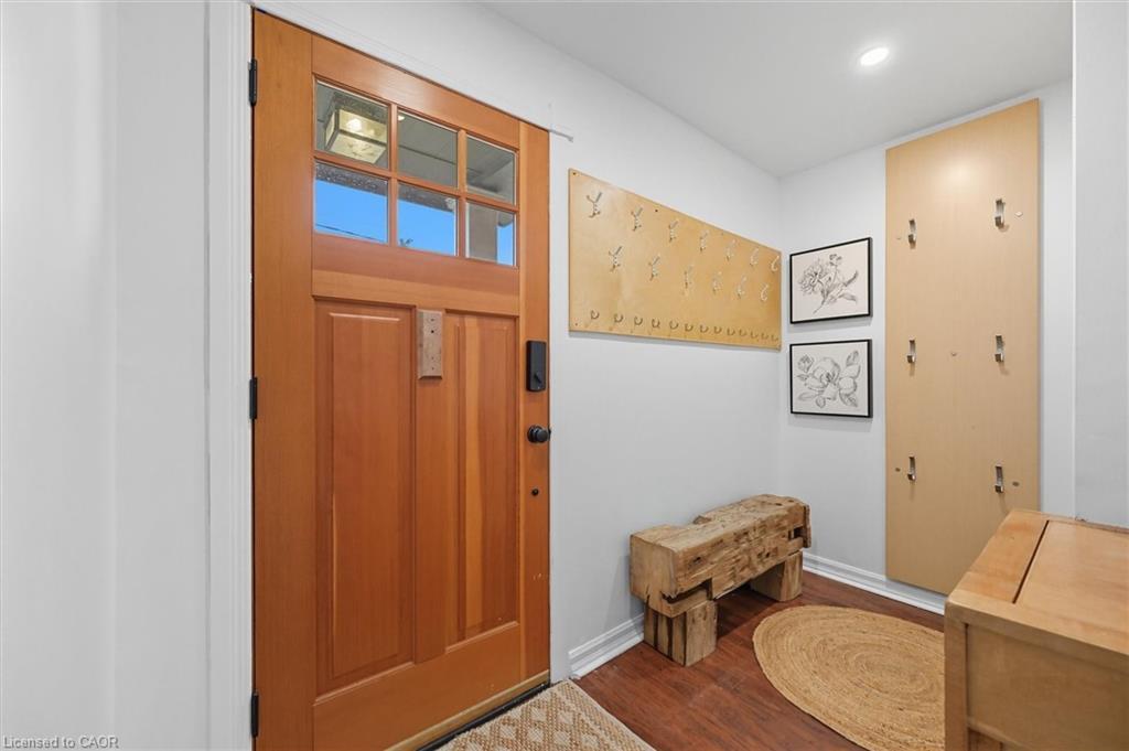 1348 Augustine Drive, Burlington, ON - Indoor Photo Showing Other Room