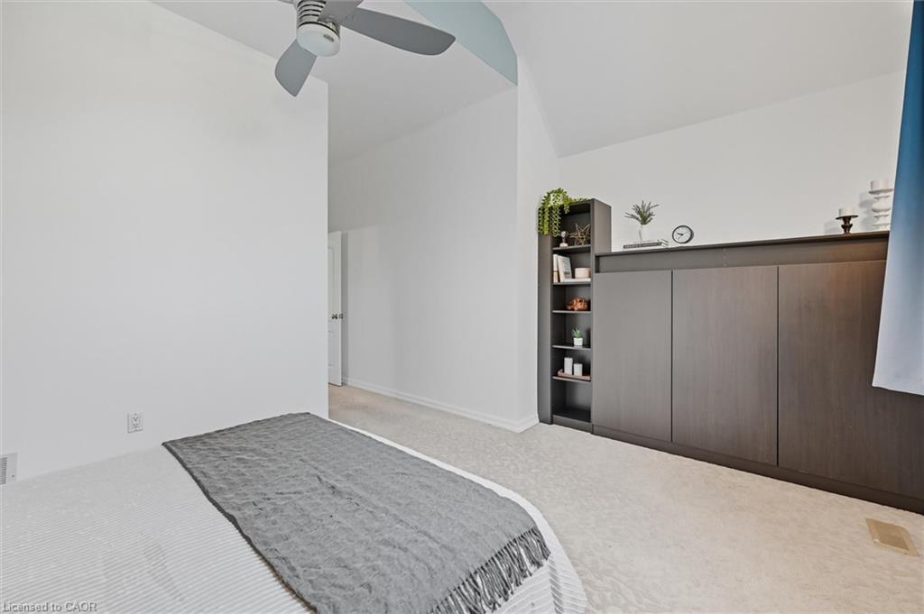 1348 Augustine Drive, Burlington, ON - Indoor Photo Showing Other Room