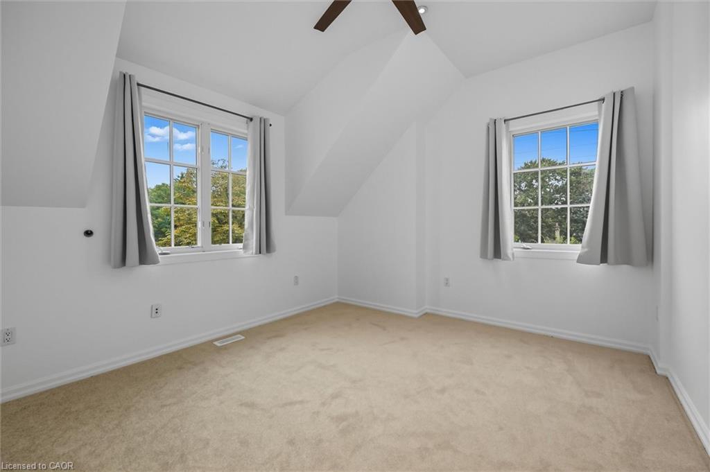 1348 Augustine Drive, Burlington, ON - Indoor Photo Showing Other Room