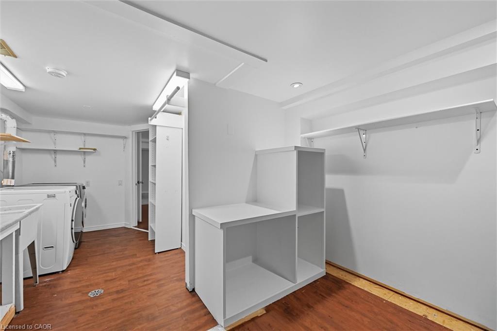 1348 Augustine Drive, Burlington, ON - Indoor